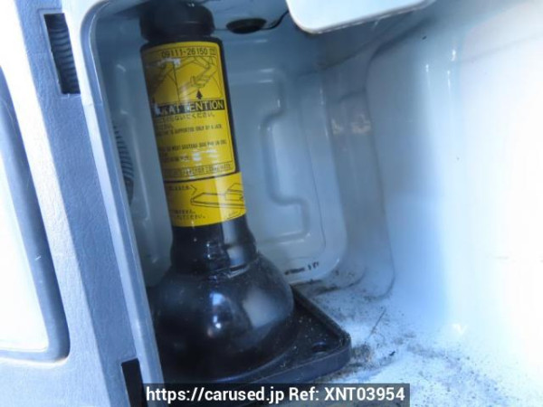 Used 2005 AT toyota regiusace-van TRH200K Image[43]