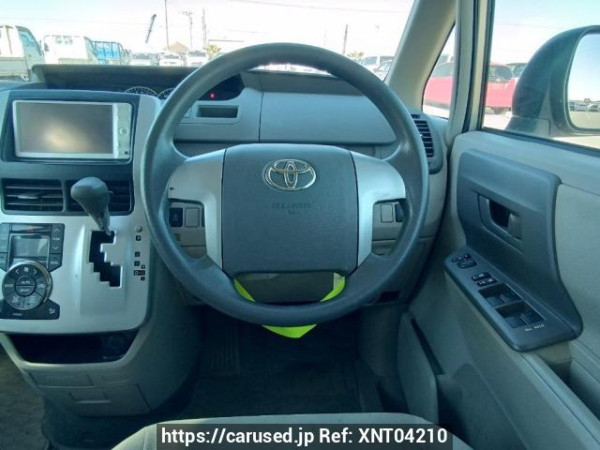 Used 2010 AT toyota noah ZRR75G Image[20]