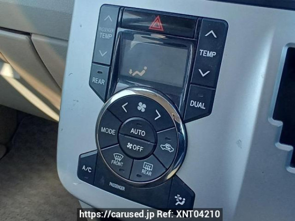 Used 2010 AT toyota noah ZRR75G Image[23]