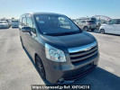 Toyota Noah ZRR70G