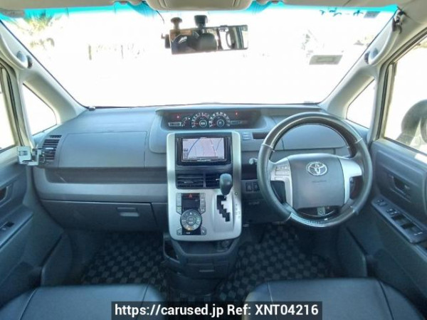Used 2009 AT toyota noah ZRR70G Image[18]