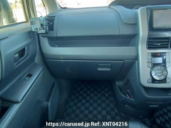 Used 2009 AT toyota noah ZRR70G Image[19]