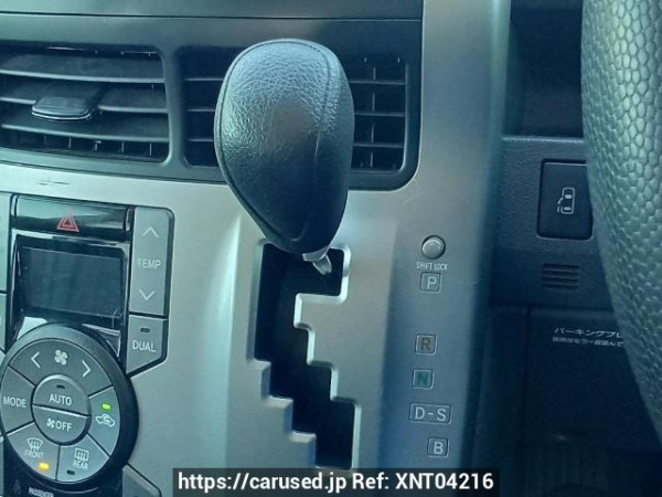 Used 2009 AT toyota noah ZRR70G Image[27]