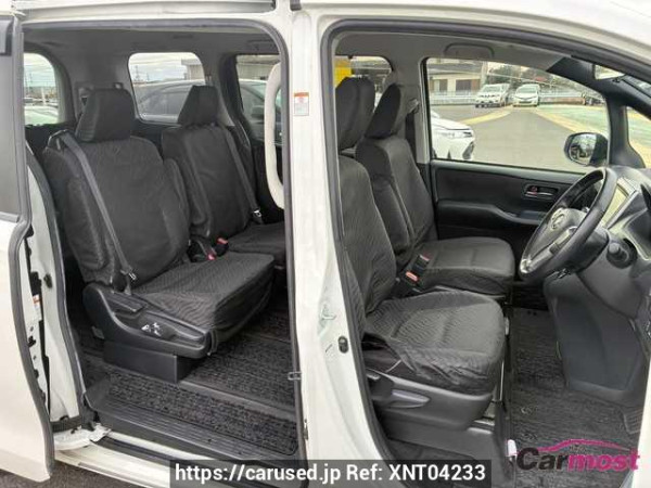 Used 2014 CVT toyota voxy ZWR80 Image[19]