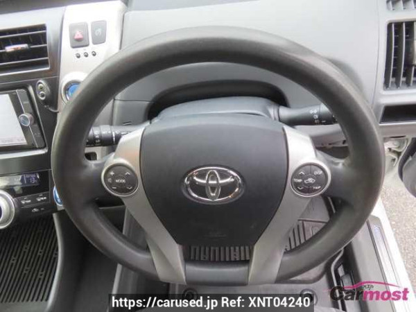 Used 2013 CVT toyota prius-alpha ZVW41 Image[16]