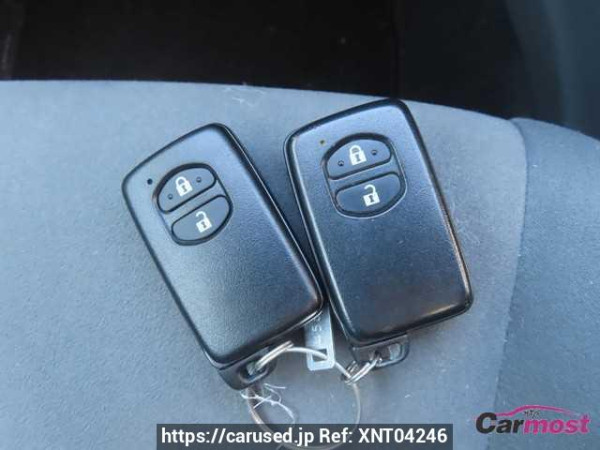 Used 2013 CVT toyota prius-alpha ZVW41 Image[17]