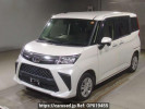 Toyota Roomy M900A