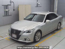 Toyota Crown Hybrid AWS210