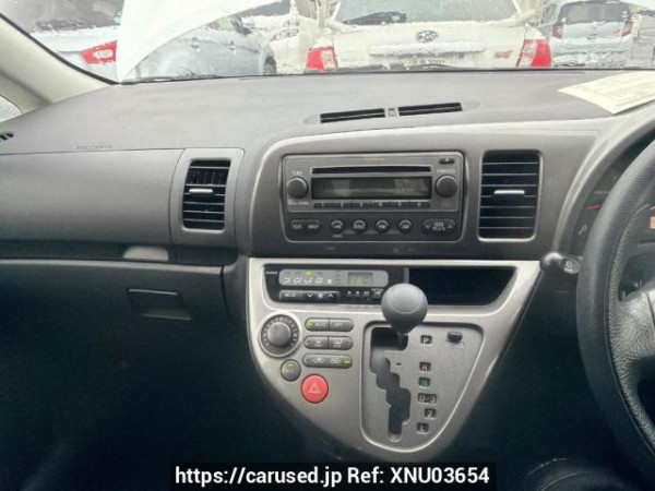 Used 2003 AT toyota wish ZNE10G Image[12]