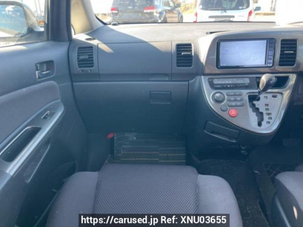 Used 2005 AT toyota wish ZNE10G Image[21]