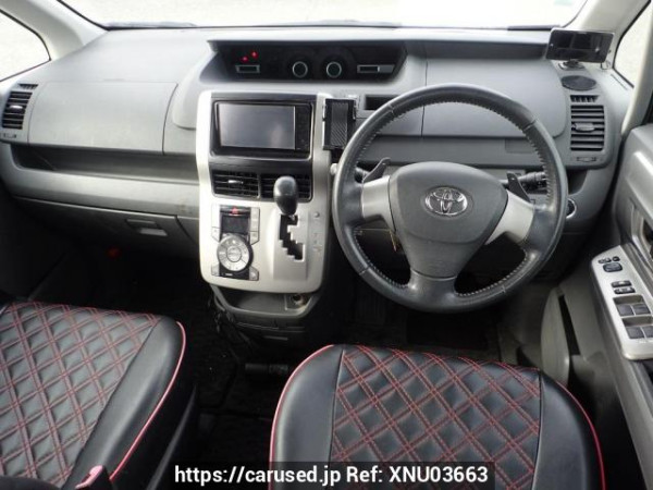 Used 2007 AT toyota noah ZRR70W Image[15]