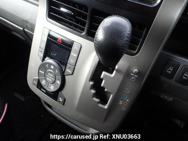 Used 2007 AT toyota noah ZRR70W Image[18]