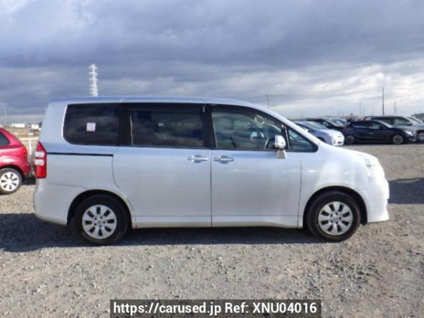 Used 2010 AT toyota noah ZRR70G Image[7]
