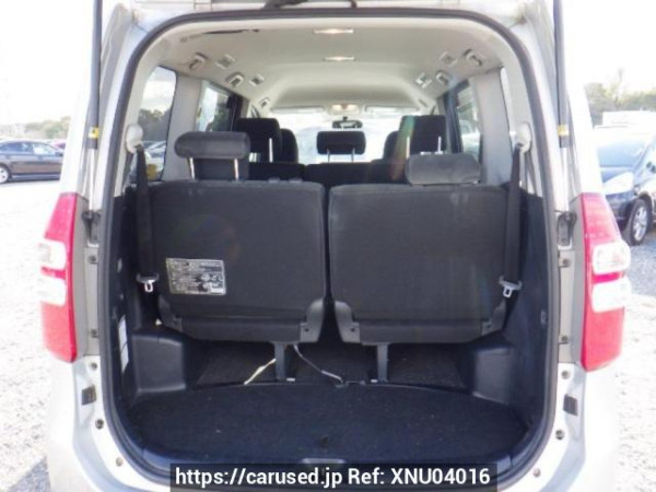 Used 2010 AT toyota noah ZRR70G Image[8]