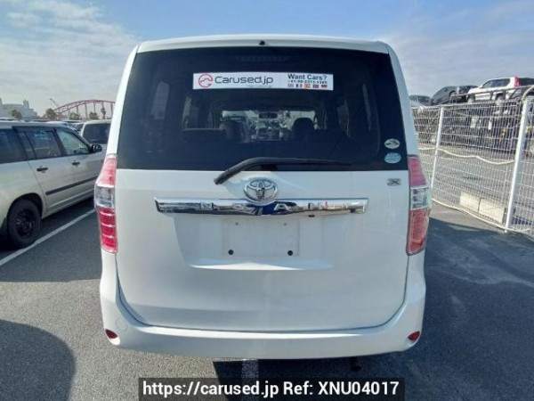 Used 2008 AT toyota noah ZRR75G Image[5]