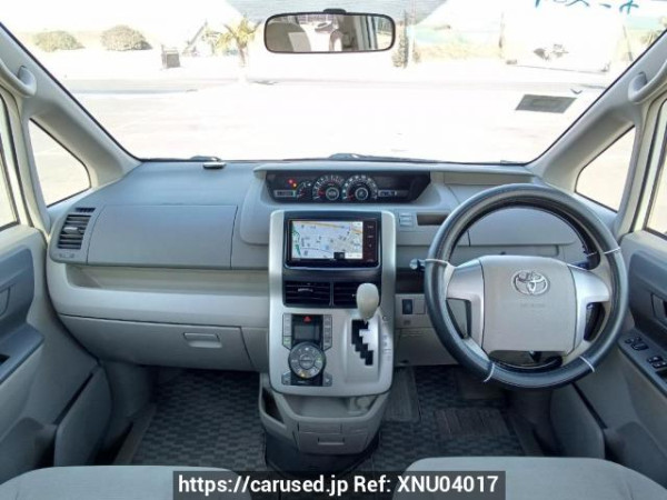 Used 2008 AT toyota noah ZRR75G Image[18]