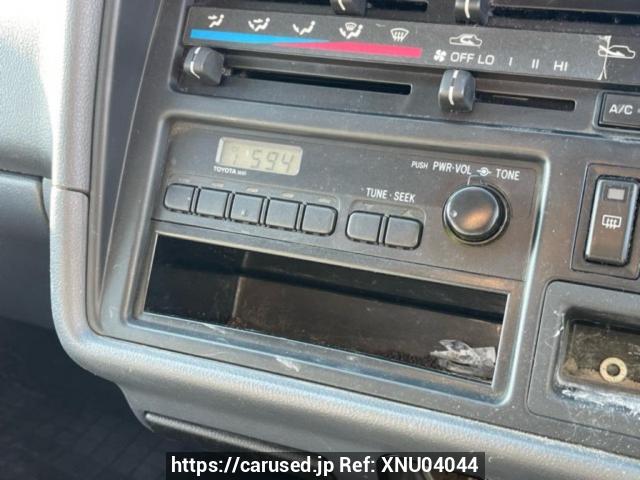 Buy Used 2004 Toyota Hiace Van TRH102V (XNU04044) - Carused.jp