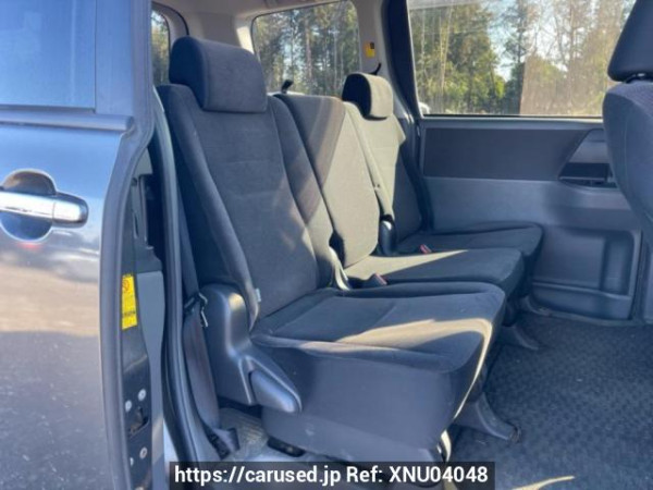 Used 2009 AT toyota noah ZRR70G Image[17]