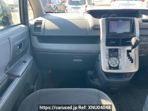 Used 2009 AT toyota noah ZRR70G Image[23]