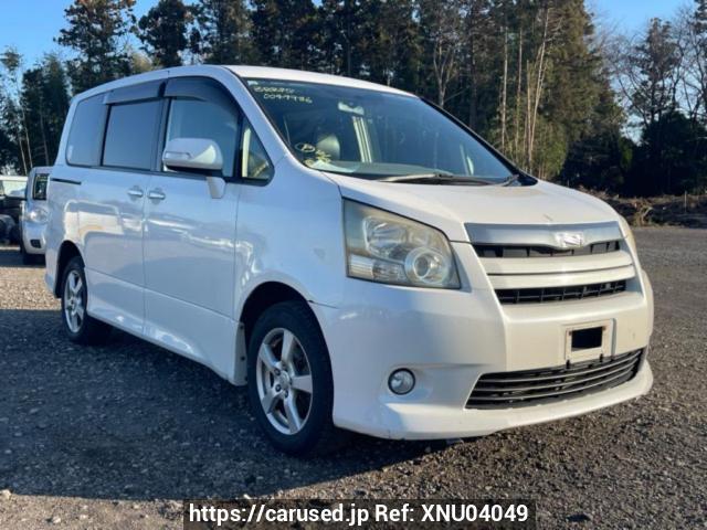 Buy Used 2009 Toyota Noah ZRR75W (XNU04049) - Carused.jp