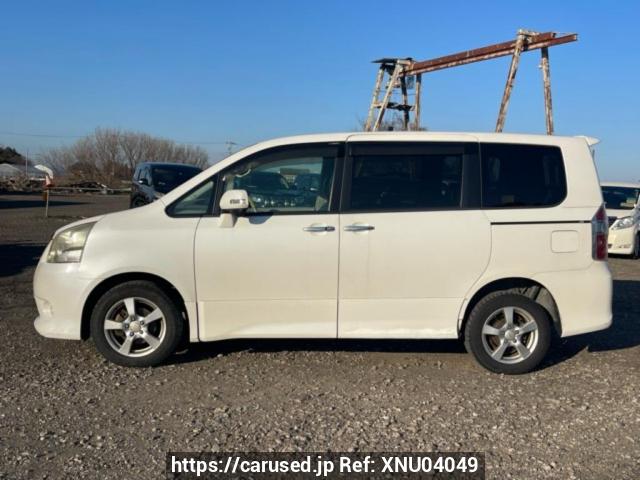Buy Used 2009 Toyota Noah ZRR75W (XNU04049) - Carused.jp