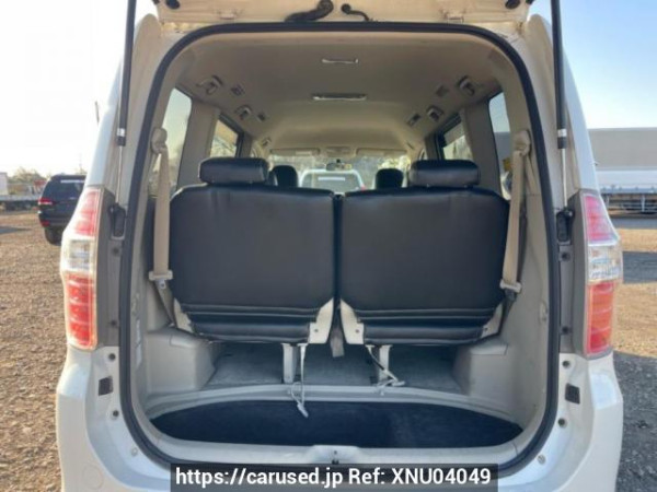 Used 2009 AT toyota noah ZRR75W Image[8]
