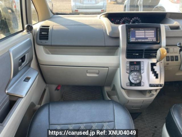 Used 2009 AT toyota noah ZRR75W Image[23]