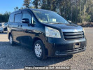 Toyota Noah ZRR70G