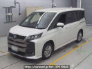 Toyota Noah ZWR95W