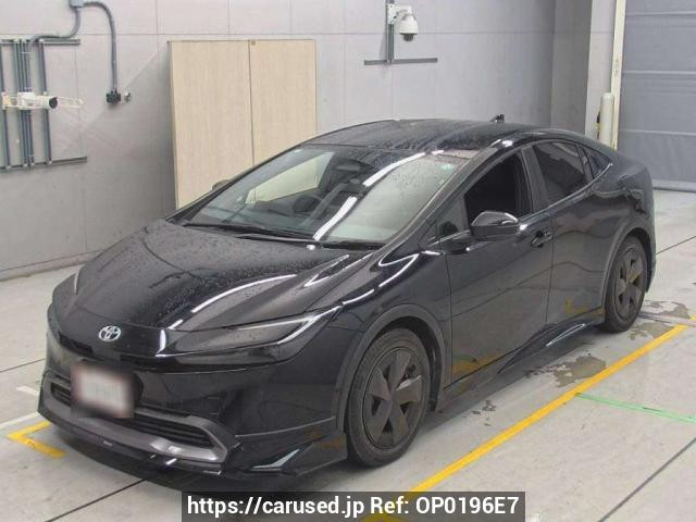 2023 Toyota Prius ZVW60