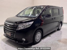 Toyota Noah ZWR80G