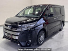 Toyota Noah ZWR80W