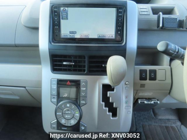 Used 2009 AT toyota noah ZRR70G Image[29]