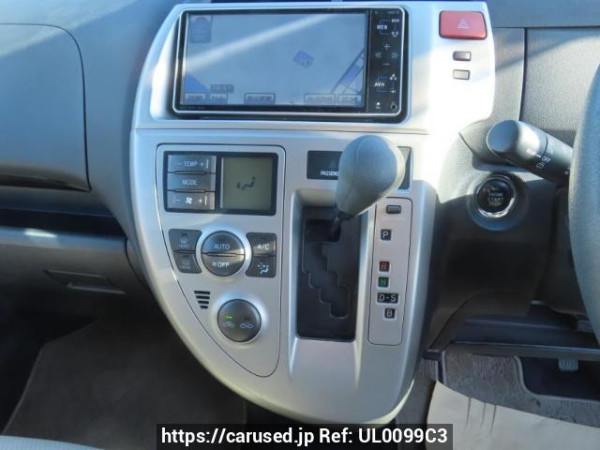 Used 2010 AT toyota ractis SCP100 Image[27]