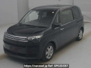Toyota Spade NCP141