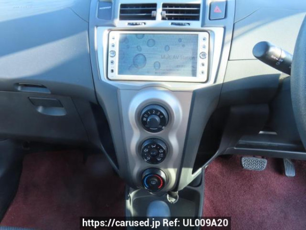 Used 2009 AT toyota vitz KSP90 Image[27]