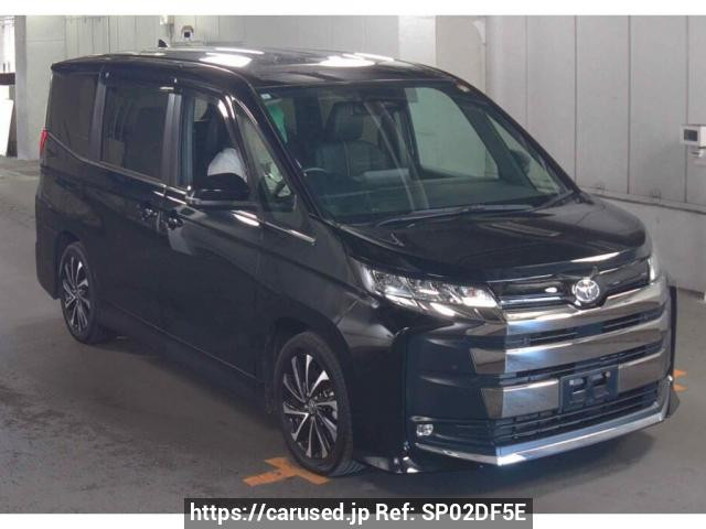 2023 Toyota Noah MZRA90W