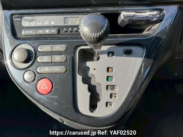 Used 2005 AT toyota wish ZNE10G Image[28]