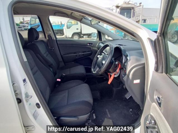 Used 2005 AT toyota wish ZNE10G Image[13]