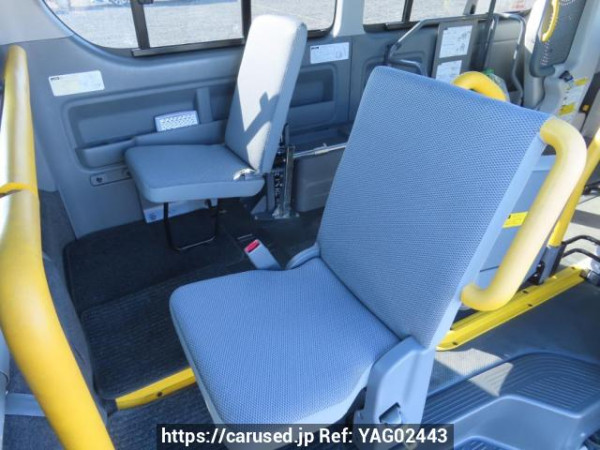 Used 2005 AT toyota hiace-van TRH200V Image[24]