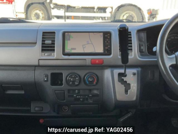 Used 2005 AT toyota regiusace-van KDH205V Image[19]