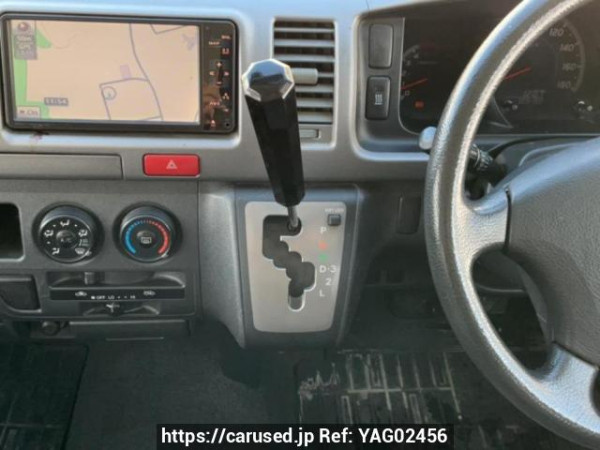Used 2005 AT toyota regiusace-van KDH205V Image[22]