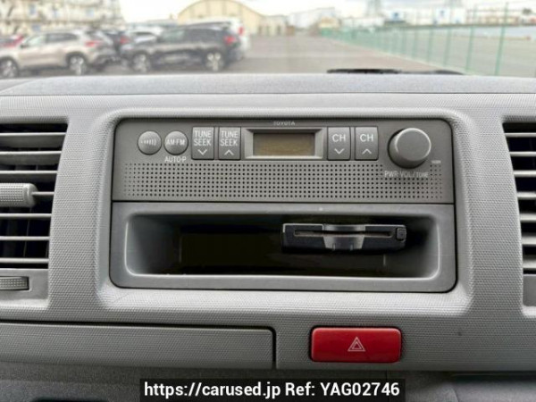 Used 2005 AT toyota regiusace-van TRH200K Image[23]
