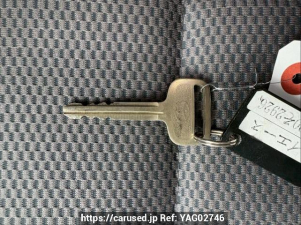 Used 2005 AT toyota regiusace-van TRH200K Image[42]