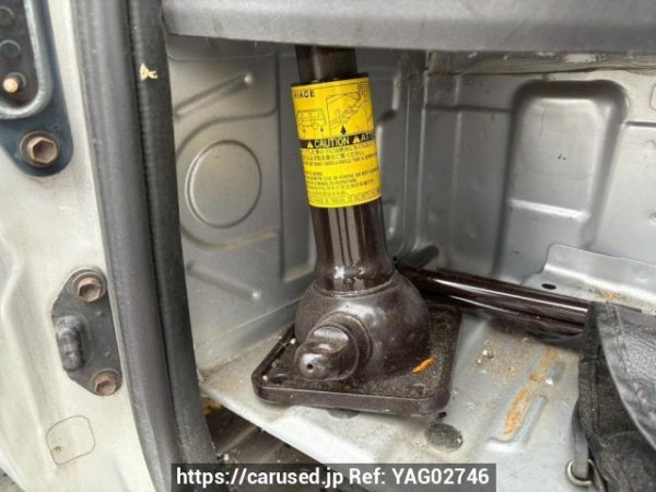 Used 2005 AT toyota regiusace-van TRH200K Image[44]
