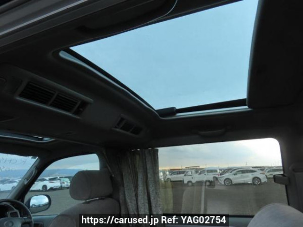 Used 2000 AT toyota hiace-regius RCH41W Image[15]
