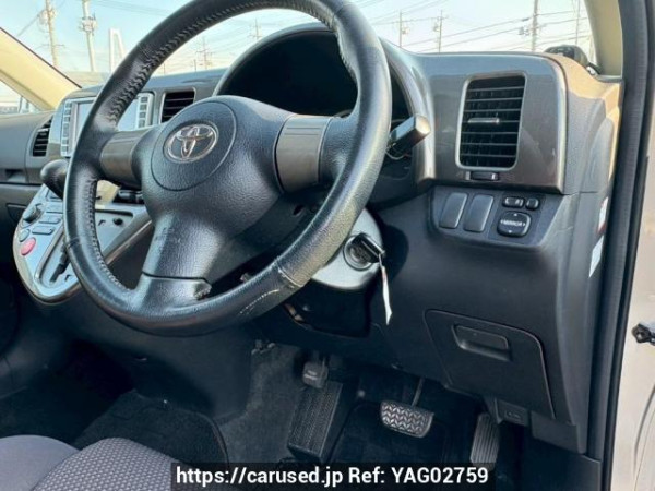 Used 2004 AT toyota wish ZNE10G Image[23]