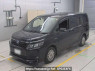 Used 2014 AT toyota voxy ZWR80G Image[0]