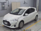 Toyota Aqua NHP10