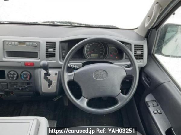 Used 2006 AT toyota hiace-van KDH205K Image[19]